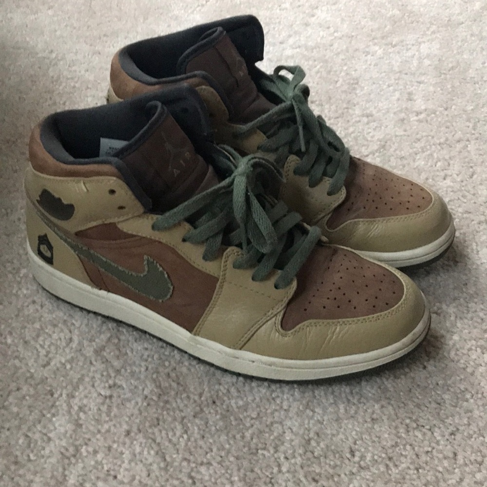 Jordan 1 Mid - Support the Troops